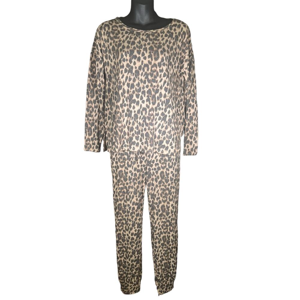 Victoria Secret 2 Piece Cheetah Print Pajamas Cuff Ankles Extra Small